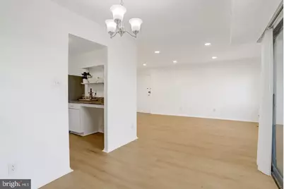 2909 Charing Cross Road #13, Falls Church, VA 22042 - Photo 9