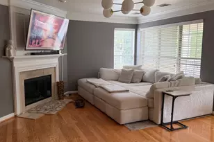 9258 Cardinal Forest Ln, Lorton, VA 22079 - Photo 11