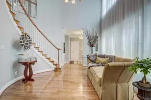 5672 Tower Hill Cir, Alexandria, VA 22315 - Photo 11