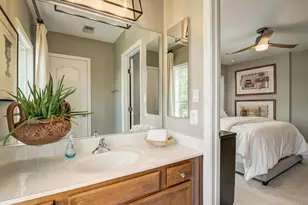 5672 Tower Hill Cir, Alexandria, VA 22315 - Photo 35