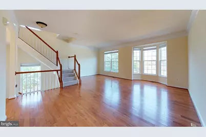 12943 Wood Crescent Circle, Herndon, VA 20171 - Photo 9