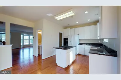 12943 Wood Crescent Circle, Herndon, VA 20171 - Photo 5