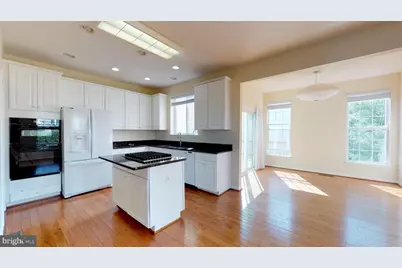 12943 Wood Crescent Circle, Herndon, VA 20171 - Photo 3