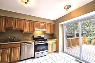 4718 Gainsborough Dr, Fairfax, VA 22032 - Photo 9