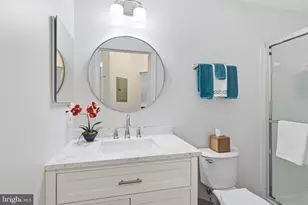 8181 Carnegie Hall Ct, Vienna, VA 22180 - Photo 19