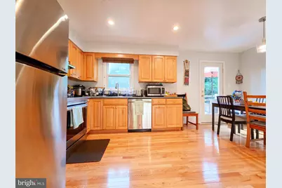 9910 Kingsbridge Drive, Fairfax, VA 22031 - Photo 7