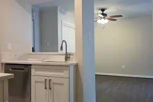 5767 Rexford Ct, Springfield, VA 22152 - Photo 3