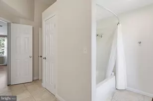 3894 Plum Run Ct, Fairfax, VA 22033 - Photo 37