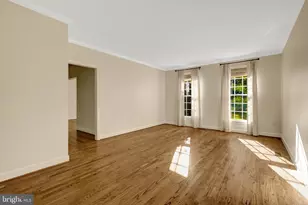 10898 Featherfield Ct, Fairfax, VA 22030 - Photo 13