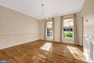 10898 Featherfield Ct, Fairfax, VA 22030 - Photo 17