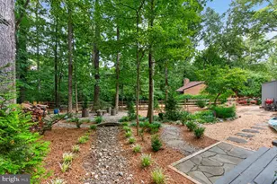 2003 Upper Lake Dr, Reston, VA 20191 - Photo 49