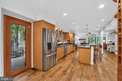 2003 Upper Lake Drive, Reston, VA 20191 - Photo 9
