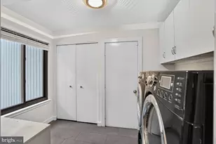2003 Upper Lake Dr, Reston, VA 20191 - Photo 17