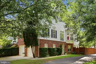 6318 Franconia Commons Dr, Alexandria, VA 22310 - Photo 1