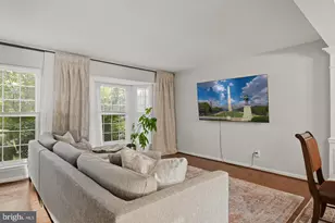 1122 Cypress Tree Pl, Herndon, VA 20170 - Photo 11