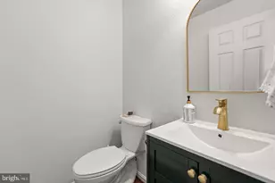 1122 Cypress Tree Pl, Herndon, VA 20170 - Photo 13
