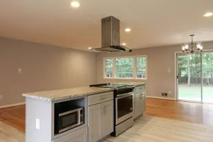 2391 Cedar Ln, Vienna, VA 22180 - Photo 11