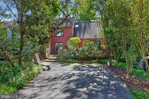 10903 Knights Bridge Ct, Reston, VA 20190 - Photo 1