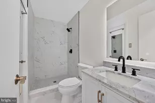 10903 Knights Bridge Ct, Reston, VA 20190 - Photo 13