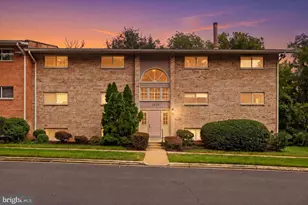 2839 Kalmia Lee Ct, Falls Church, VA 22042 - Photo 1