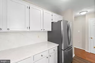 14548 Eddy Ct, Centreville, VA 20120 - Photo 9