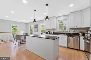 2000 Gallows Tree Ln, Vienna, VA 22182 - Photo 13