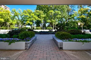 1808 Old Meadow Rd, McLean, VA 22102 - Photo 41