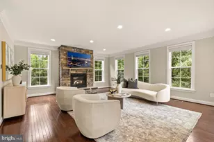 6203 Champion Oak Ct, Falls Church, VA 22044 - Photo 3