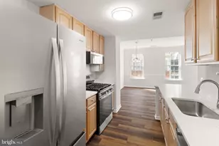 8931 Milford Haven Ct, Lorton, VA 22079 - Photo 11