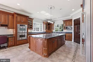 8813 Oak Leaf Dr, Alexandria, VA 22309 - Photo 15