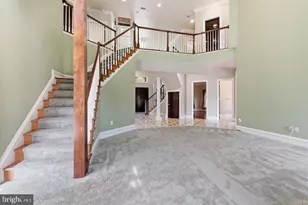 8813 Oak Leaf Dr, Alexandria, VA 22309 - Photo 11