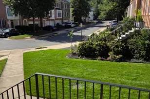 4653 Carisbrooke Ln, Fairfax, VA 22030 - Photo 5