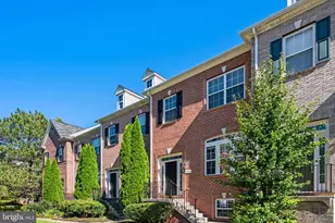4653 Carisbrooke Ln, Fairfax, VA 22030 - Photo 3