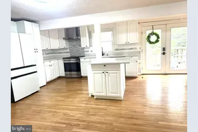 9409 Starlit Ponds Drive, Fairfax, VA 22032 - Photo 3