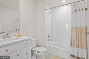 13007 Hattontown Square, Herndon, VA 20171 - Photo 27