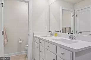 13007 Hattontown Square, Herndon, VA 20171 - Photo 21