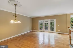 2807 Marywood Oaks Ln, Vienna, VA 22181 - Photo 7