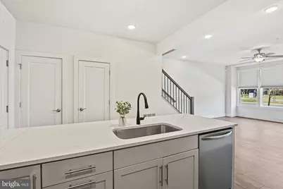 232 Van Buren Street, Herndon, VA 20170 - Photo 7