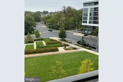1761 Old Meadow Road #307, McLean, VA 22102 - Photo 3