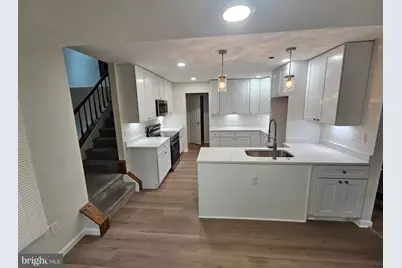 9294 Mainsail Drive, Burke, VA 22015 - Photo 3