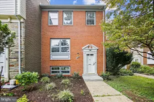 3318 Applegate Ct, Annandale, VA 22003 - Photo 1