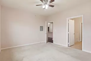 12933 Centre Park Cir, Herndon, VA 20171 - Photo 15