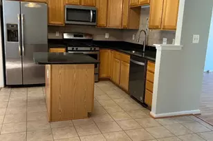 13671 St Johns Wood Pl, Herndon, VA 20171 - Photo 3