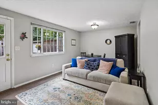 12151 Purple Sage Ct, Reston, VA 20194 - Photo 11