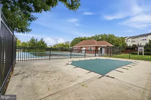 13135 Park Crescent Cir, Herndon, VA 20171 - Photo 39