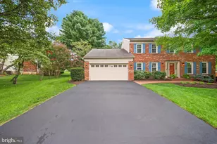 2711 Mustang Dr, Herndon, VA 20171 - Photo 1