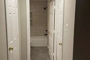 12108 Green Leaf Ct, Fairfax, VA 22033 - Photo 19