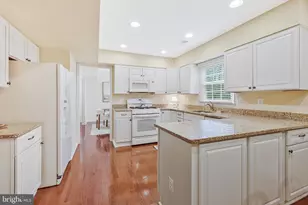 6215 Gentle Ln, Alexandria, VA 22310 - Photo 11