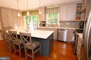 5619 Herberts Crossing Dr, Burke, VA 22015 - Photo 19