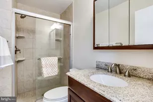 903 Carole Ct SE, Vienna, VA 22180 - Photo 19